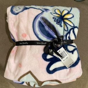 Disney Vera Bradley Minnie Mouse Garden Party 50" x 80" Plush Throw Blanket NWT